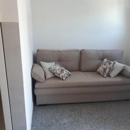 Tone Apartman *